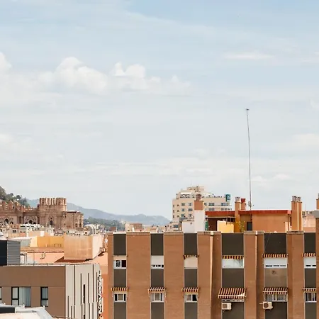 In The Historic Center Of Malaga, Very Close To The And The Ave Train Station, With Private Parking 公寓 *
