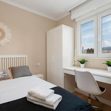 Apartament In The Historic Center Of Malaga, Very Close To The And The Ave Train Station, With Private Parking *