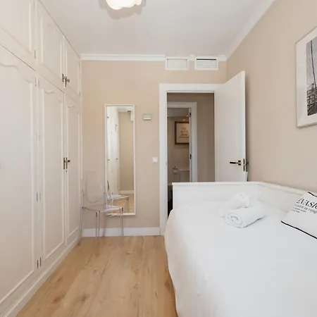 In The Historic Center Of Malaga, Very Close To The And The Ave Train Station, With Private Parking * Malaga