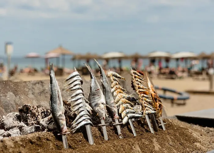 In The Historic Center Of Malaga, Very Close To The And The Ave Train Station * מאלגה