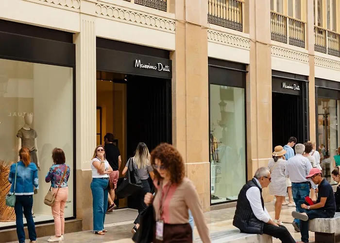 In The Historic Center Of Malaga, Very Close To The And The Ave Train Station מאלגה