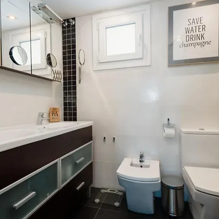 In The Historic Center Of Malaga, Very Close To The And The Ave Train Station Málaga